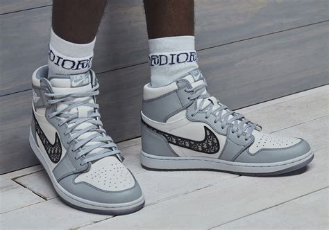 jordan dior schoenen|Dior jordan 1 release date.